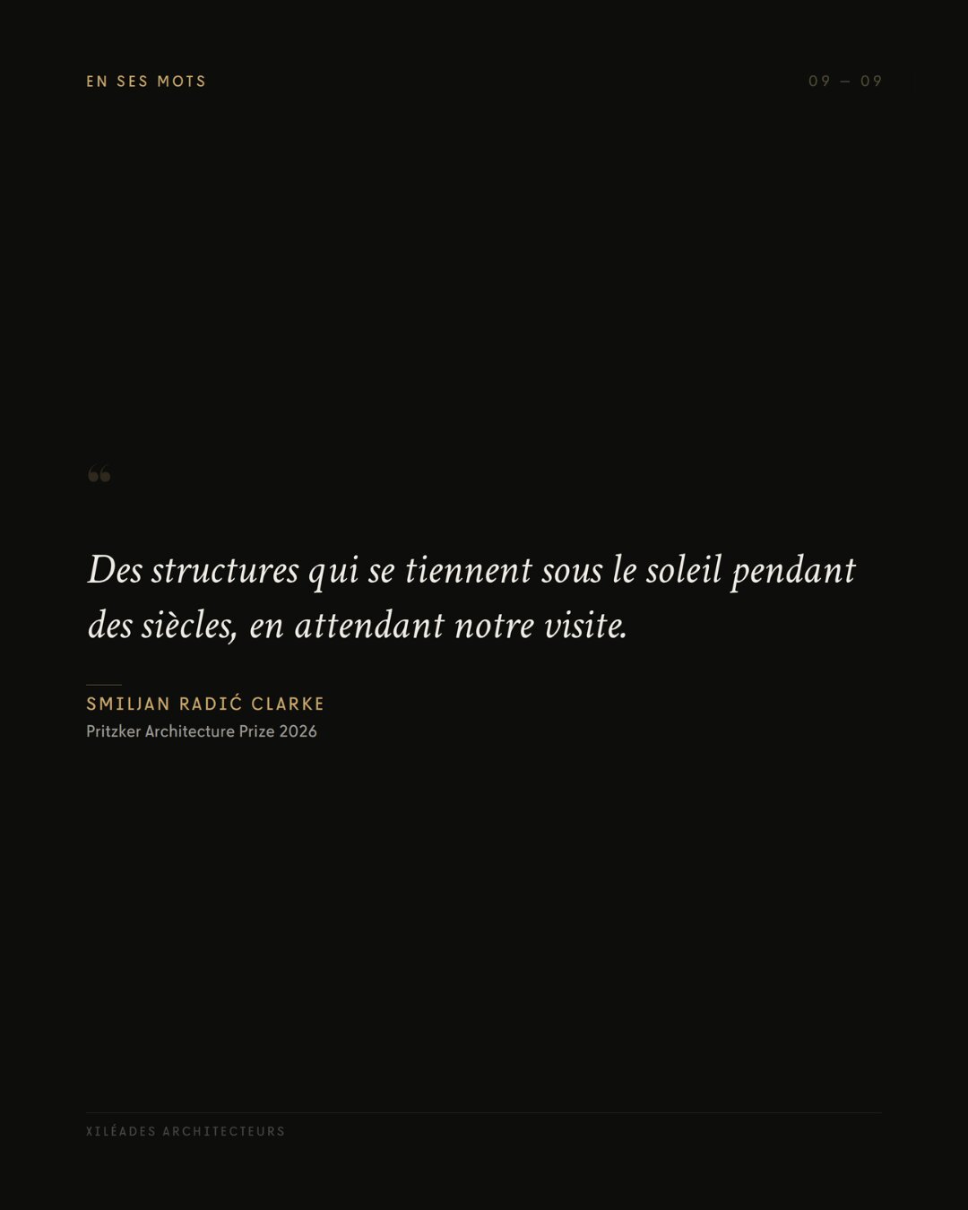 Carte typographique reprenant une citation de Smiljan Radić sur fond sombre