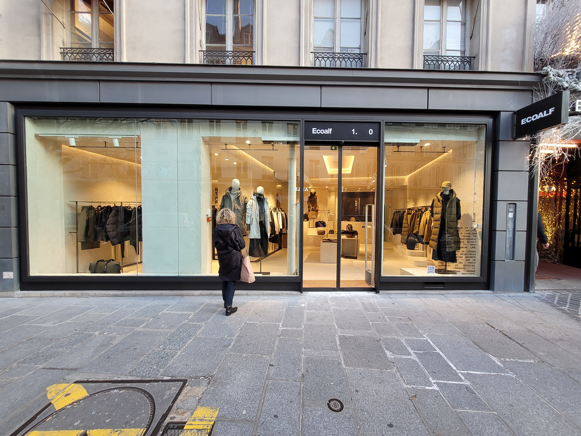 Aménagement ERP Boutique Ecoalf Paris 4e | Agence Design+Build Commerces