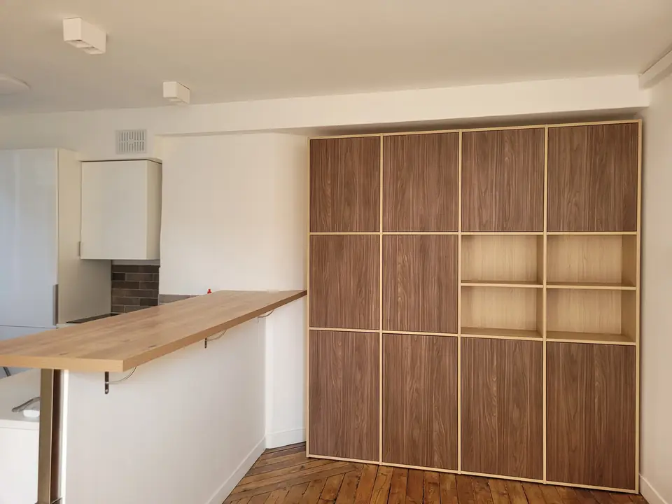 Rangement toute hauteur sur mesure et bar