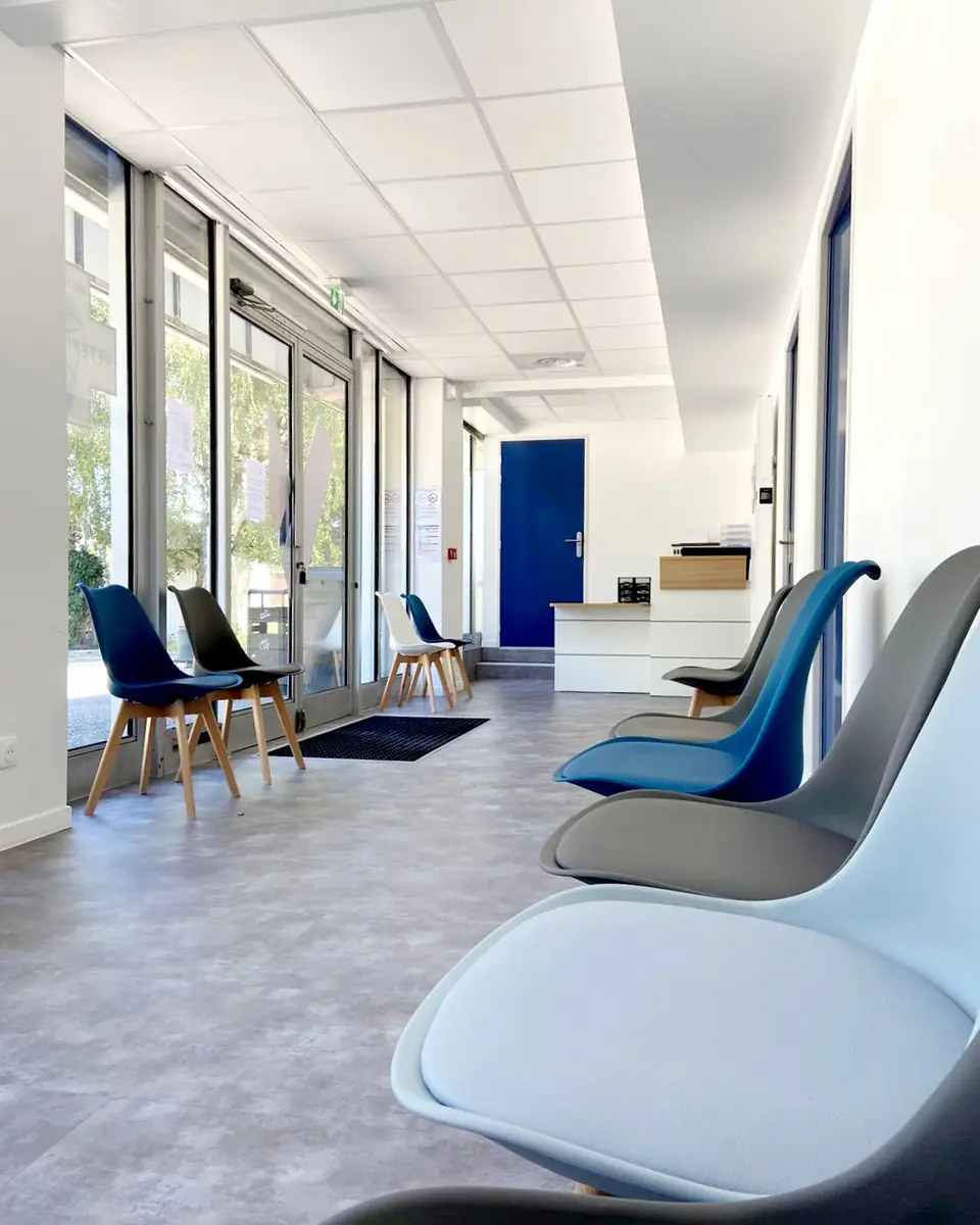 Conception & Réalisation MUV Alpine (Alpes) | Xiléades Agence Architecture Design+Build — Médical & Vétérinaire by Xiléades